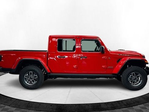 New 2025 Jeep Gladiator Mojave image 6