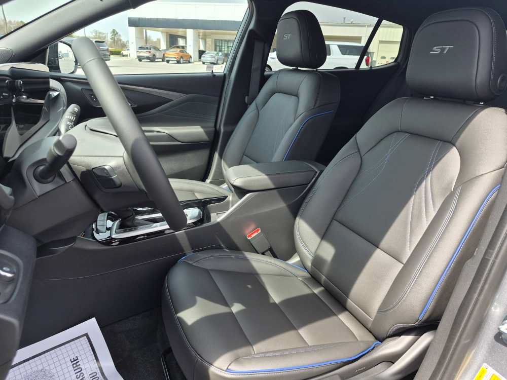 New 2026 Buick Envista Sport Touring w/ Convenience II Package FWD image 11