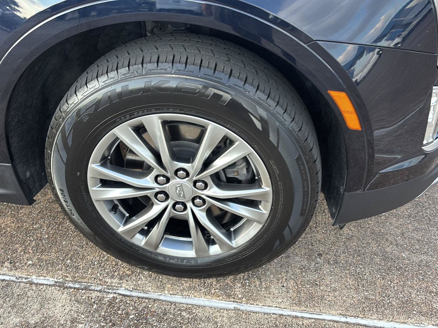 Used 2022 Cadillac XT5 Premium Luxury FWD image 8