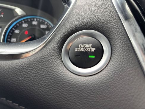 Used 2023 Chevrolet Traverse LT AWD/4WD image 29