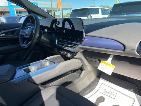 New 2026 Chevrolet Equinox EV LT image 33