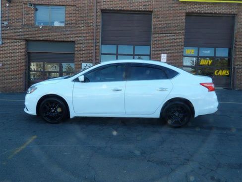 Used 2017 Nissan Sentra S image 2