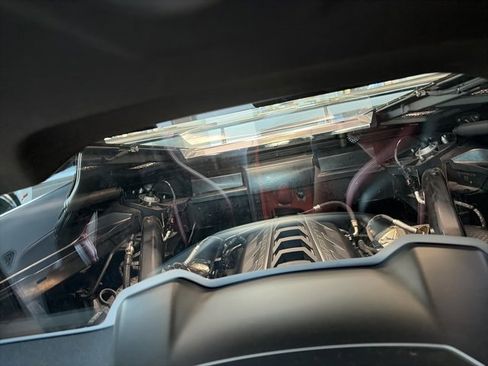 Used 2020 Chevrolet Corvette Stingray w/ 2LT Preferred Equipment Group image 8