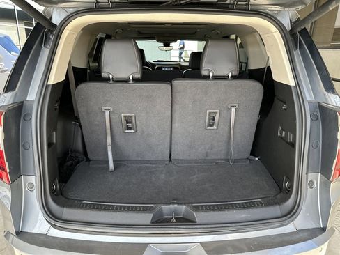Used 2021 GMC Acadia Denali w/ Denali Ultimate Package AWD/4WD image 31