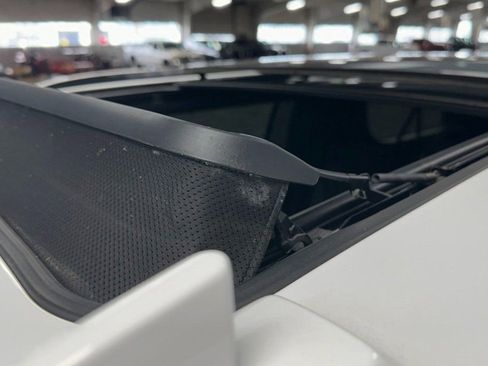 Used 2023 Chevrolet Suburban Z71 w/ Luxury Package AWD/4WD image 37