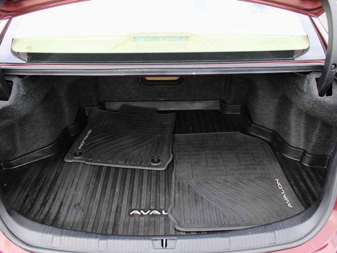 Used 2016 Toyota Avalon Limited w/ Protection Package FWD image 19