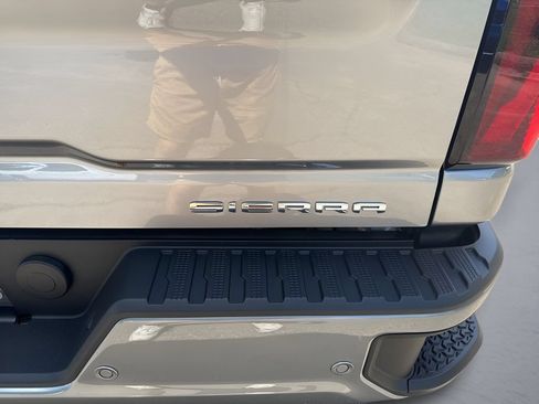 New 2026 GMC Sierra 2500 Denali Ultimate AWD/4WD image 38