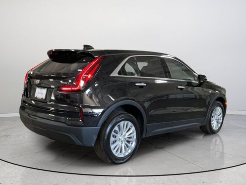 Certified 2024 Cadillac XT4 Luxury FWD image 7