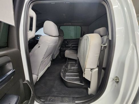 Used 2018 Chevrolet Silverado 1500 Custom w/ Custom Value Package AWD/4WD image 25