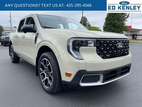 Used 2025 Ford Maverick Lariat w/ 4K Tow Package AWD/4WD image 19