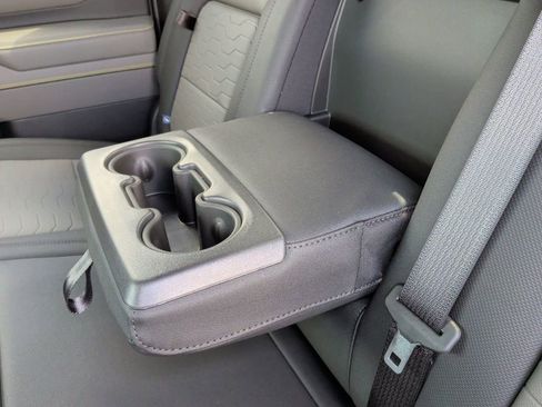 New 2026 Chevrolet Silverado 2500 ZR2 AWD/4WD image 38