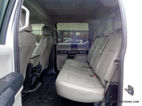 Used 2017 Ford F250 XL w/ Power Equipment Group image 18