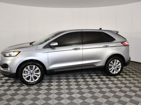 Used 2021 Ford Edge Titanium w/ Class II Trailer Tow Package AWD/4WD image 8