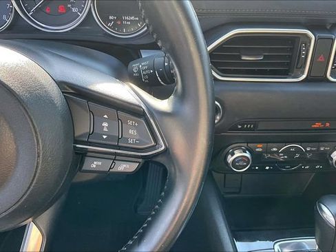 Used 2018 MAZDA CX-5 Touring FWD image 17