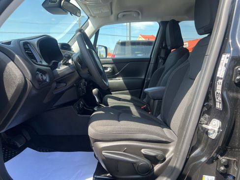 Used 2023 Jeep Renegade Altitude image 25