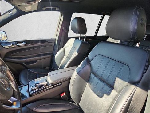 Used 2017 Mercedes-Benz GLS 450 4MATIC image 10