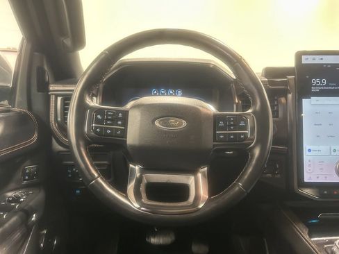 Used 2022 Ford Expedition Max Platinum image 17