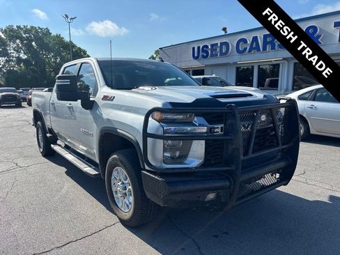 Used 2021 Chevrolet Silverado 3500 LT w/ Convenience Package AWD/4WD image 1
