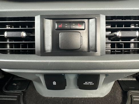 Used 2022 Ford F150 Lariat w/ Equipment Group 502A High AWD/4WD image 37