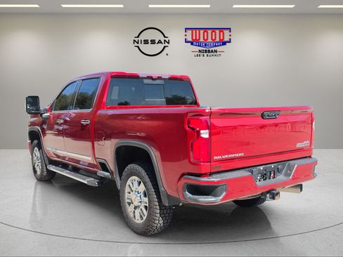 Used 2024 Chevrolet Silverado 2500 High Country w/ High Country Premium Package AWD/4WD image 4