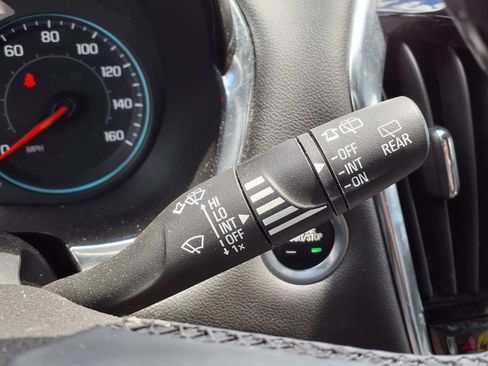 Used 2023 Chevrolet Traverse LT AWD/4WD image 22