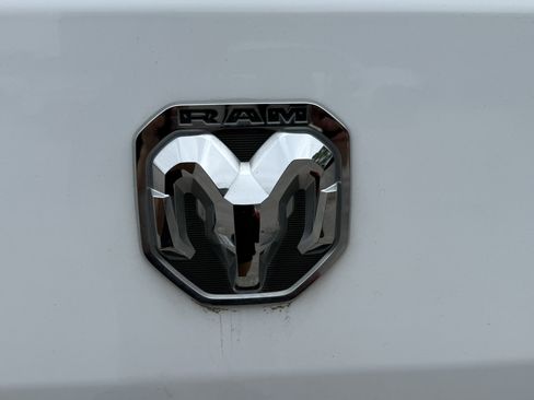 Used 2025 RAM ProMaster 2500 w/ Convenience Group FWD image 20