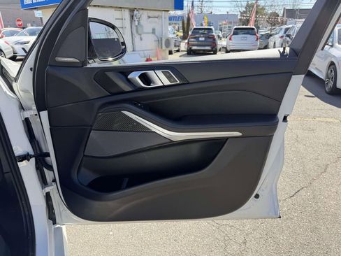Used 2026 BMW X5 M60i image 12