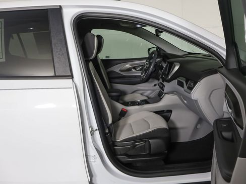 Used 2023 GMC Terrain SLE w/ Driver Convenience Package image 28