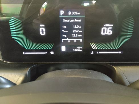 Used 2025 Kia K4 FWD image 23