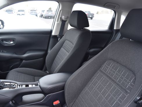 Certified 2024 Honda HR-V LX image 12