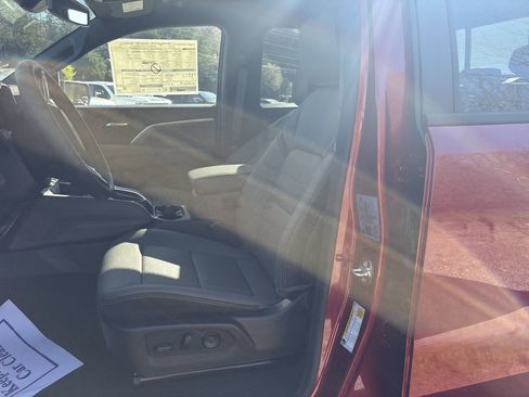 New 2026 Chevrolet Colorado ZR2 w/ Technology Package AWD/4WD image 14