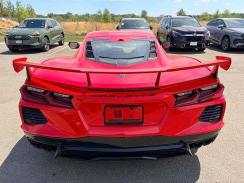 Used 2023 Chevrolet Corvette Stingray Premium Cpe w/ Z51 Performance Package RWD image 4