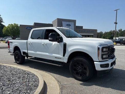 New 2026 Ford F250 Lariat w/ Black Appearance Package AWD/4WD image 2