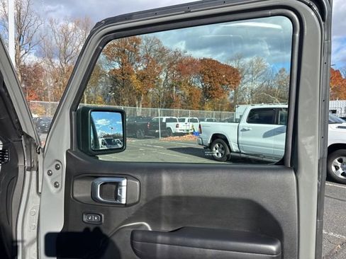 Used 2021 Jeep Wrangler Unlimited Sport image 35