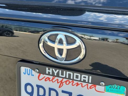 Used 2022 Toyota RAV4 LE AWD/4WD image 27