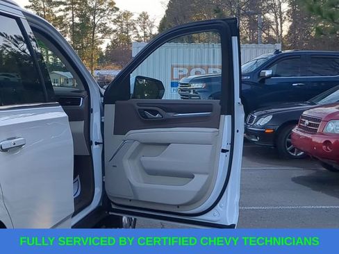 Used 2021 GMC Yukon Denali w/ Denali Premium Package image 45