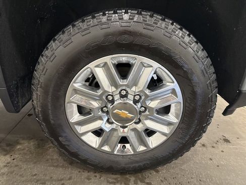 Used 2024 Chevrolet Silverado 3500 High Country w/ Technology Package image 42