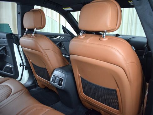 Certified 2023 Maserati Levante GT AWD/4WD image 20