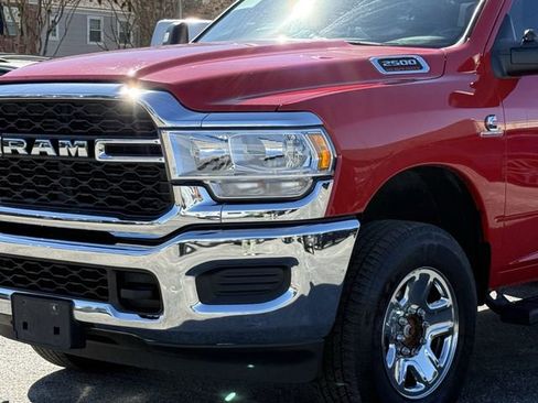 Used 2024 RAM 2500 Tradesman w/ Chrome Appearance Group image 8