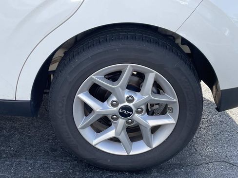 Used 2025 Kia Soul S FWD image 13