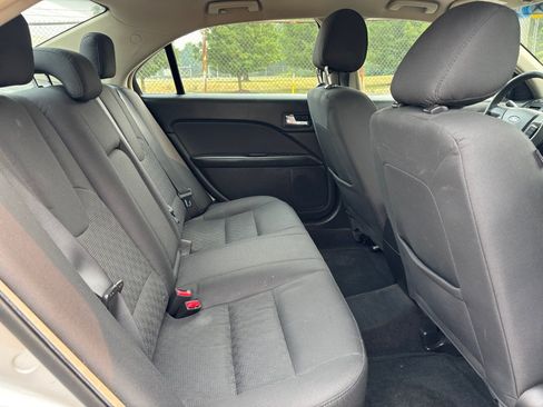 Used 2012 Ford Fusion SE FWD image 12
