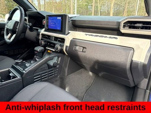 Used 2024 Toyota Tacoma TRD Off-Road image 31