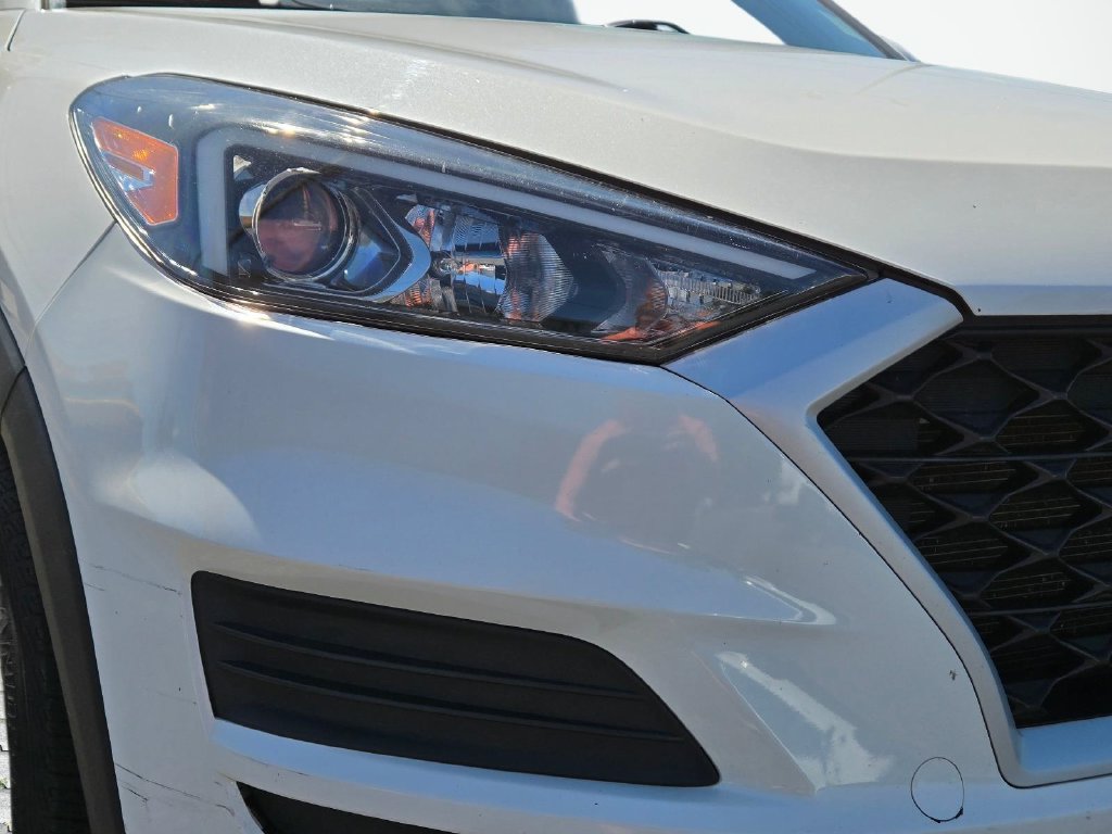 Used 2019 Hyundai Tucson SE AWD/4WD image 2
