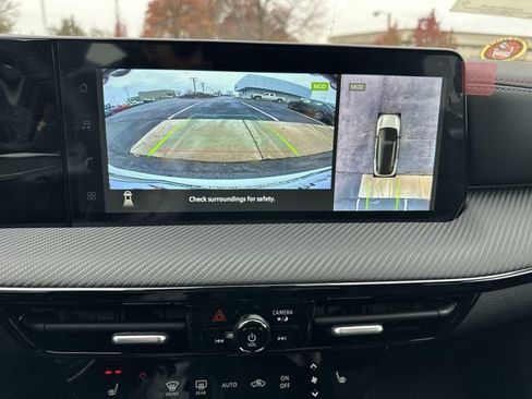 New 2026 Nissan Kicks SR w/ Cold Weather Package image 15