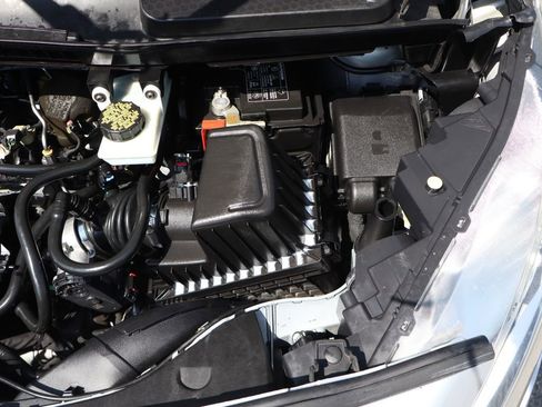 Used 2019 Ford Transit Connect XLT FWD image 13