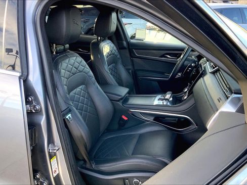 Used 2023 Jaguar F-PACE S image 7