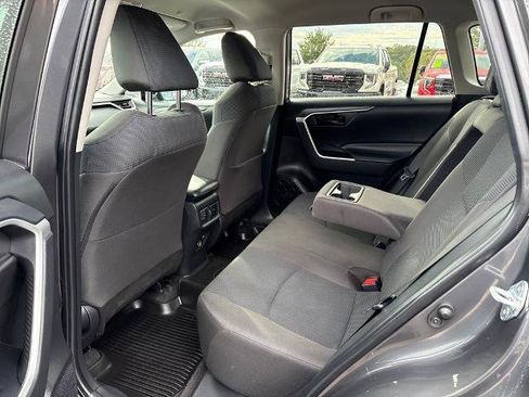 Used 2023 Toyota RAV4 LE image 10