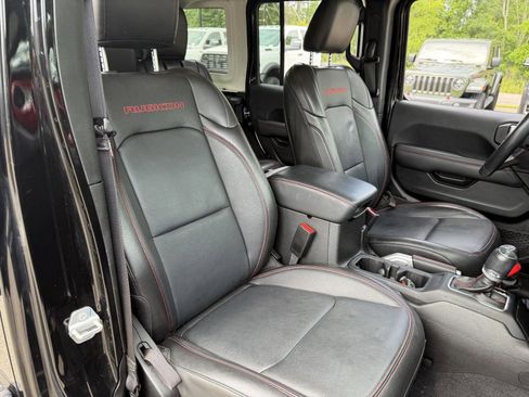 Used 2022 Jeep Wrangler Unlimited Rubicon AWD/4WD image 21
