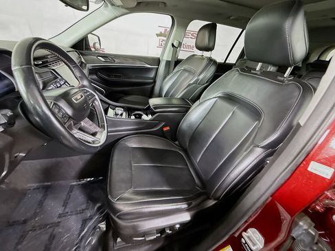 Used 2021 Jeep Grand Cherokee L Limited AWD/4WD image 28