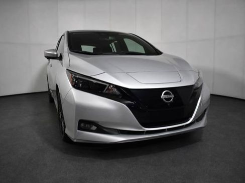 Used 2024 Nissan Leaf SV Plus FWD image 3